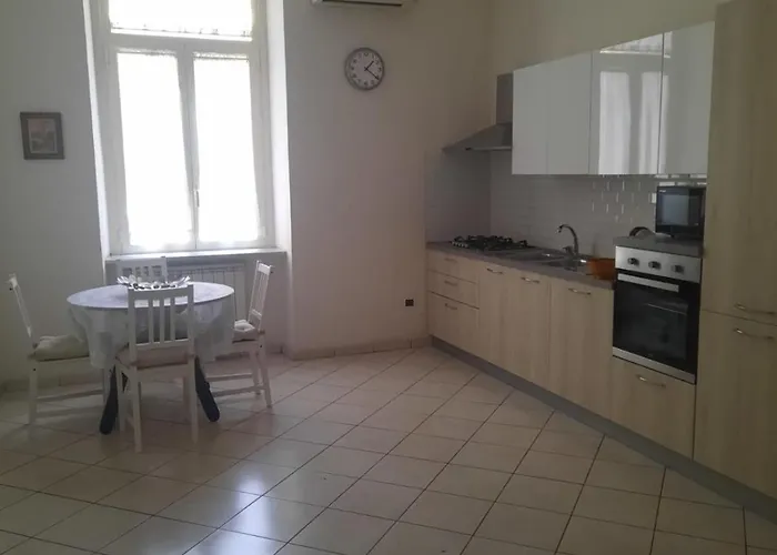 Ampio Appartamento In Centro