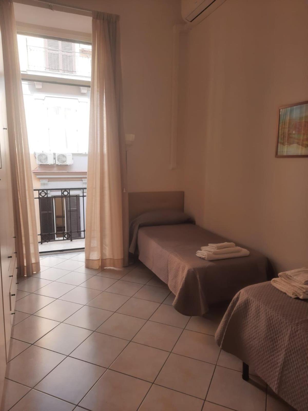Apartment Ampio In Centro Naples